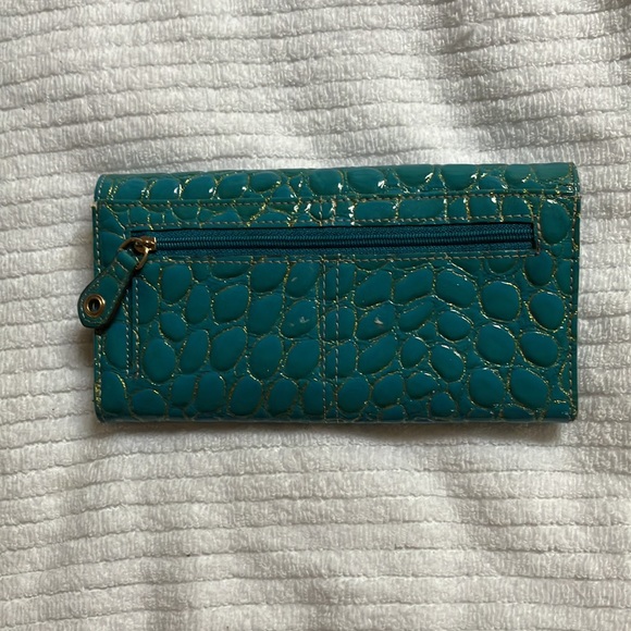 Kathy Van Zeeland blue/gold wallet nice pebble detail - Picture 2 of 12